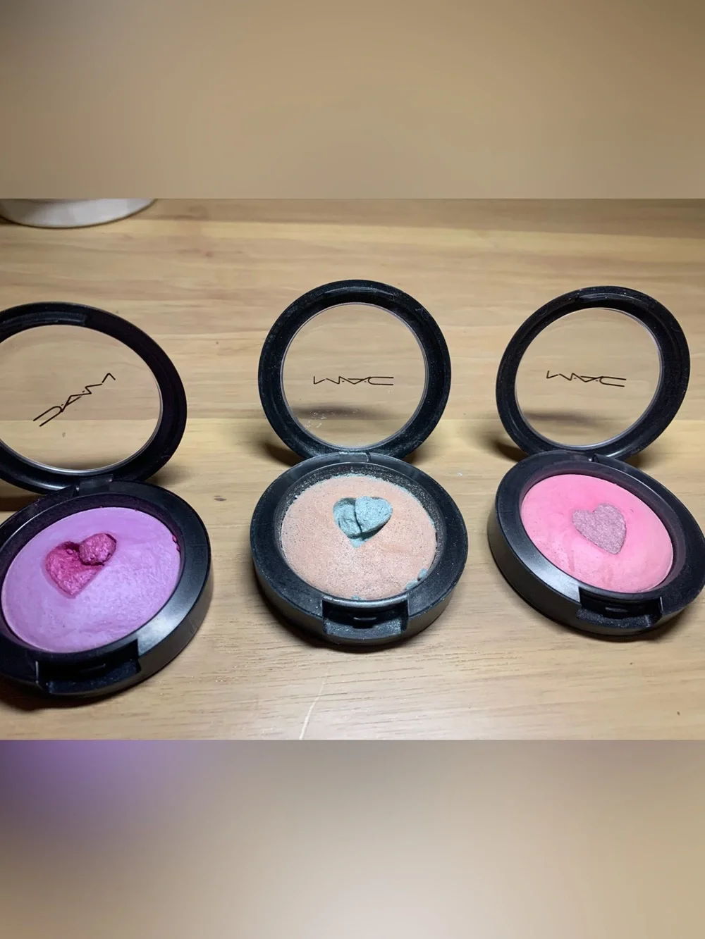 MAC Cosmetics Heart Blush Trio - SAKURA, MISS BEHAVE & GIGGLY